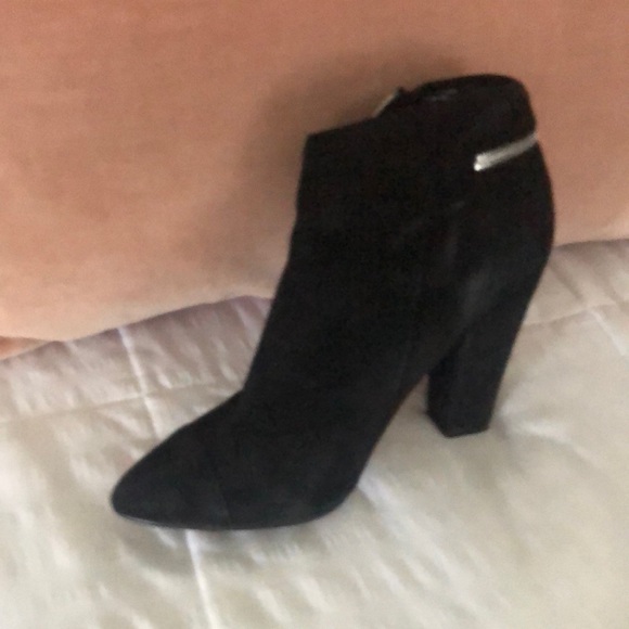 Shoes - Picture 1 of 2